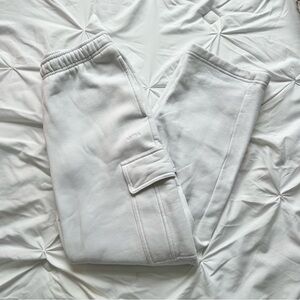 Aritzia Cargo Sweatpants